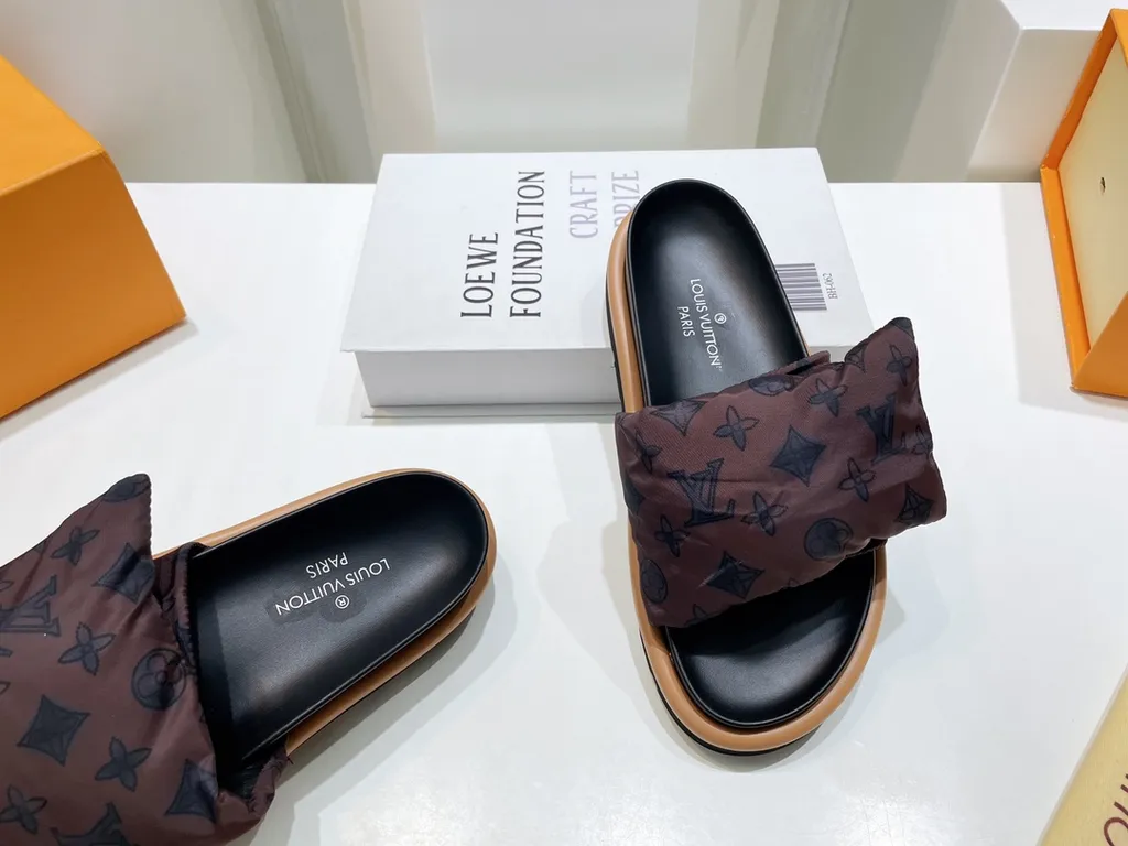 Louis Vuitton Shoe 